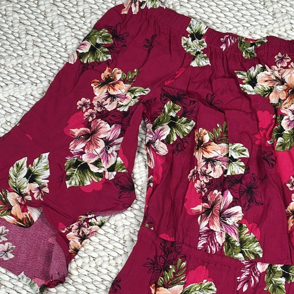 NWT Express Romper Floral Hawaiian Resort Beach Tropical Off Shoulder Size XL - Picture 2 of 9